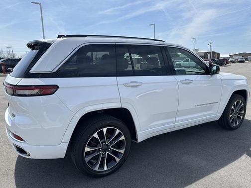 2023 Jeep Grand Cherokee Overland