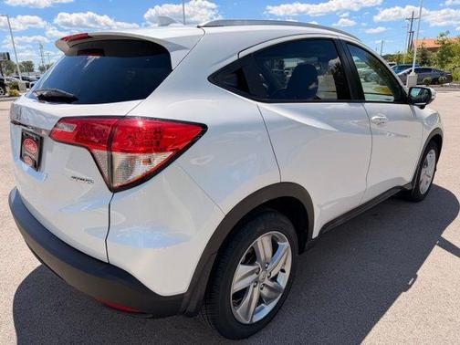 White 2019 Honda HR-V EX
