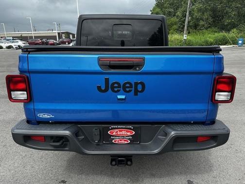 2022 Jeep Gladiator Altitude