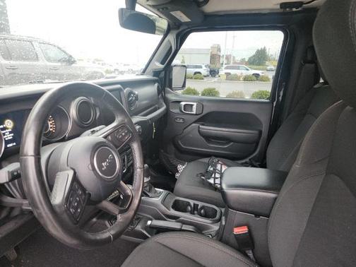 2022 Jeep Wrangler Willys