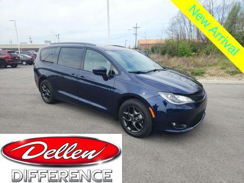 Jazz Blue Pearlcoat 2020 Chrysler Pacifica Touring L