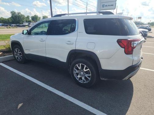 2021 GMC Acadia SLT