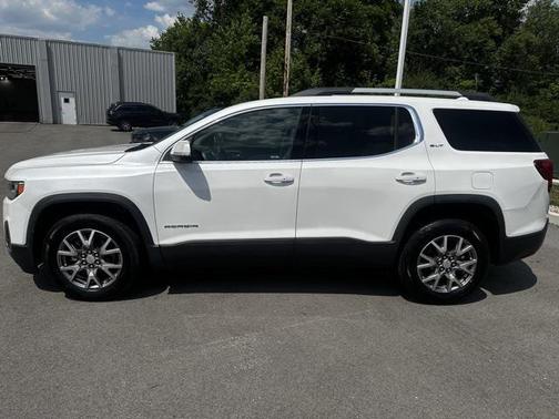 2021 GMC Acadia SLT