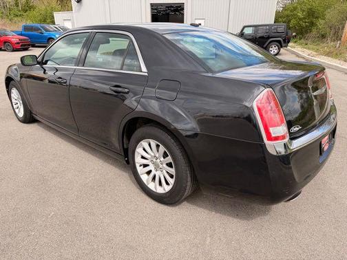 Phantom Black Tri-Coat Pearl 2013 Chrysler 300 S