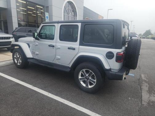 2022 Jeep Wrangler Unlimited Sahara
