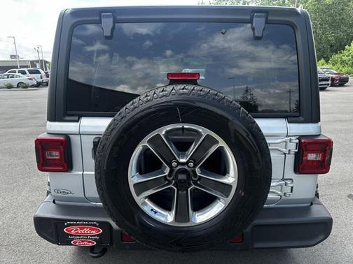 2022 Jeep Wrangler Unlimited Sahara