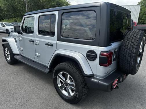 2022 Jeep Wrangler Unlimited Sahara