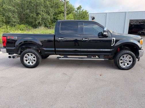 Shadow Black 2017 Ford F-250 Lariat