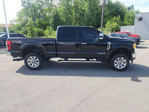 Shadow Black 2017 Ford F-250 Lariat