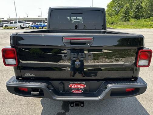 2021 Jeep Gladiator Willys
