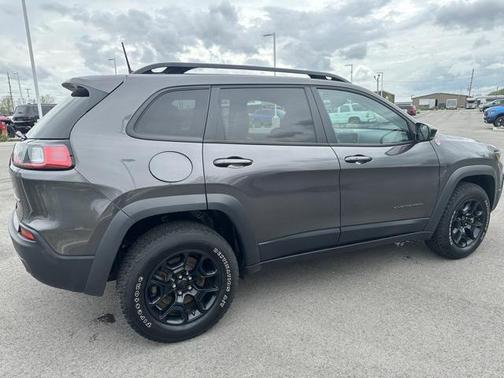 2022 Jeep Cherokee Trailhawk