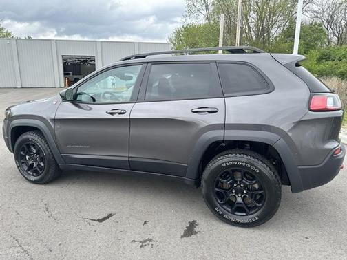 2022 Jeep Cherokee Trailhawk