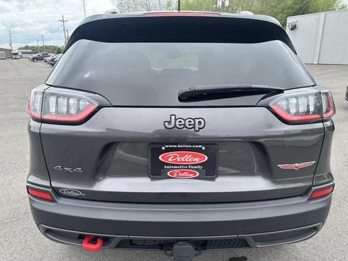 2022 Jeep Cherokee Trailhawk