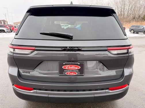 2026 Jeep Grand Cherokee Altitude