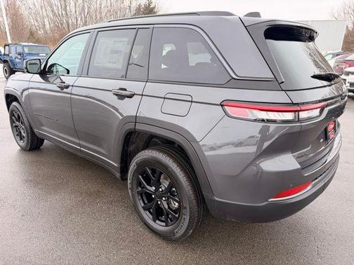 2026 Jeep Grand Cherokee Altitude