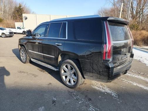 2018 Cadillac Escalade Luxury