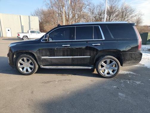 2018 Cadillac Escalade Luxury