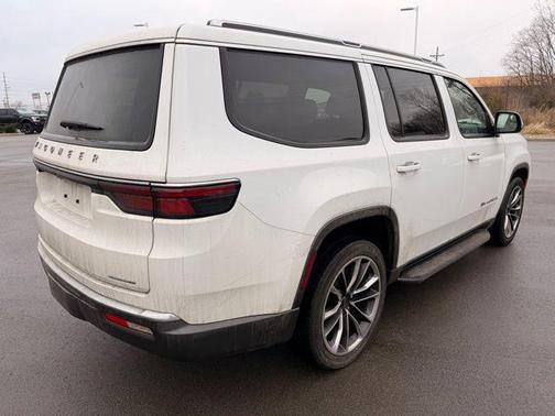 2022 Jeep Wagoneer Series II