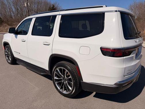 2022 Jeep Wagoneer Series II