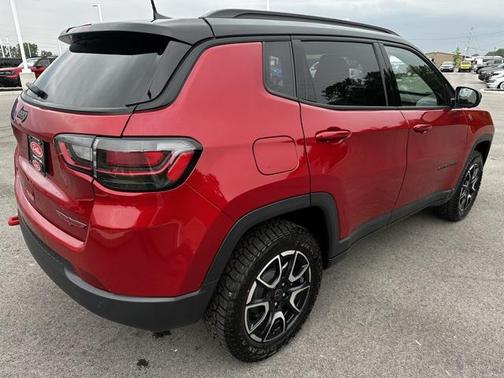 2025 Jeep Compass Trailhawk