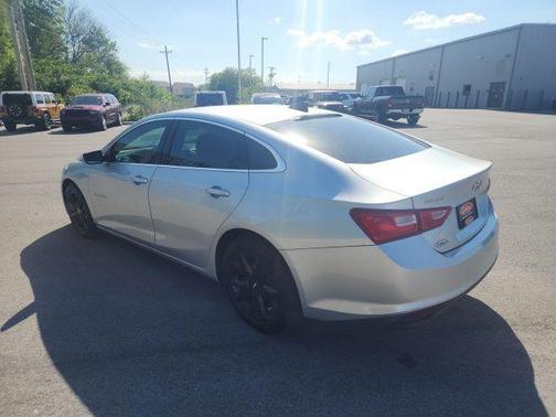 Silver Ice Metallic 2021 Chevrolet Malibu 1LS