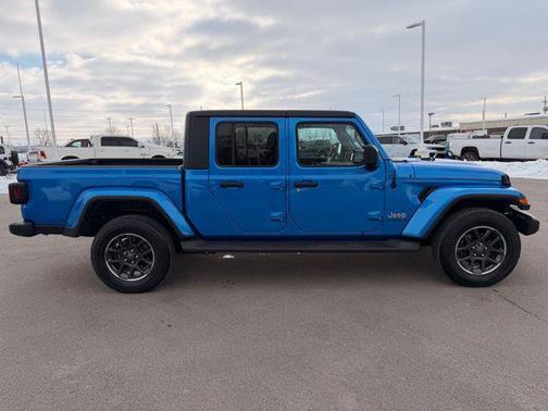 2022 Jeep Gladiator Overland