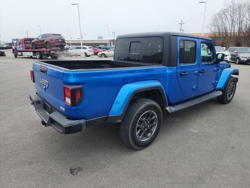 2022 Jeep Gladiator Overland