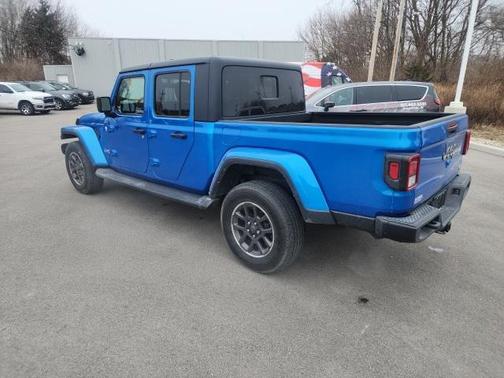 2022 Jeep Gladiator Overland