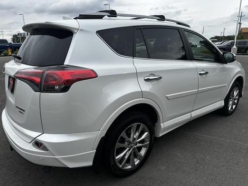 2017 Toyota RAV4 Limited