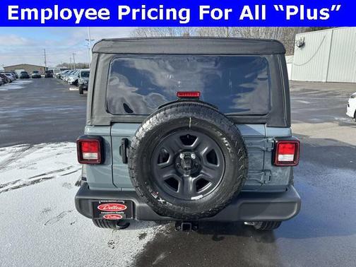 2025 Jeep Wrangler Sport