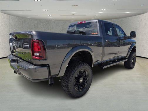 2025 RAM 2500 Big Horn Crew Cab 4x4 6'4' Box