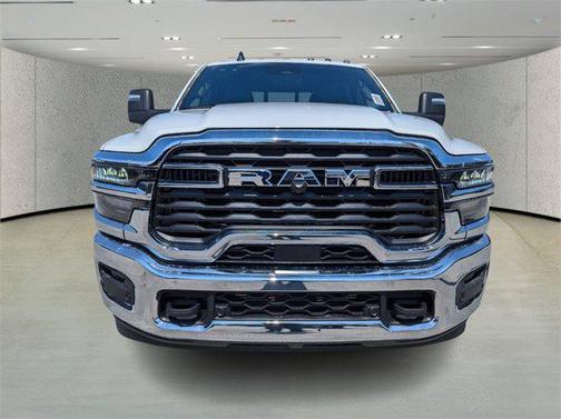 2025 RAM 3500 Tradesman Crew Cab 4x4 8' Box