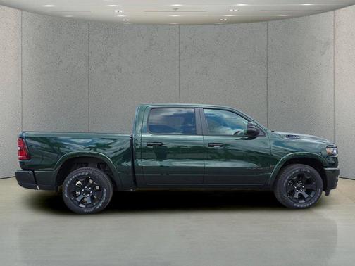 Serrano Green Metallic 2027 RAM 1500 Big Horn/Lone Star