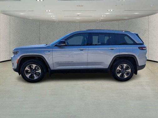 2022 Jeep Grand Cherokee 4xe Base