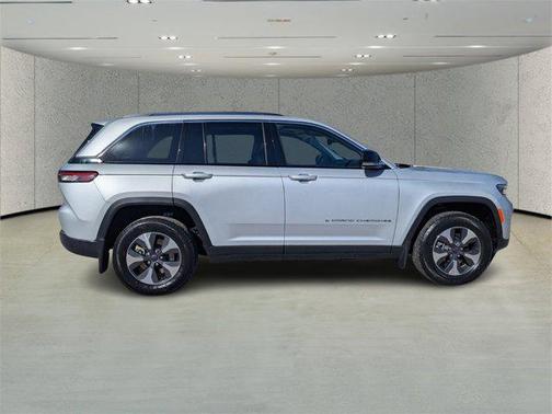 2022 Jeep Grand Cherokee 4xe Base