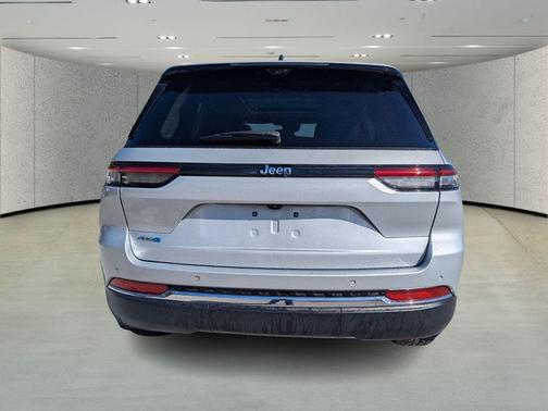 2022 Jeep Grand Cherokee 4xe Base