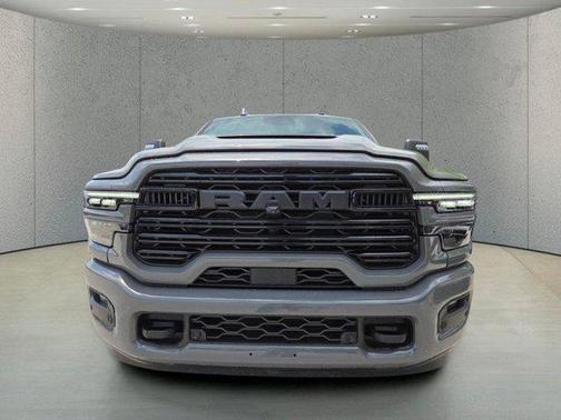 Ceramic Gray Clearcoat 2026 RAM 2500 Laramie Crew Cab 4x4 6'4' Box