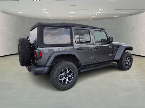Granite Crystal Metallic Clearcoat 2022 Jeep Wrangler Unlimited Rubicon