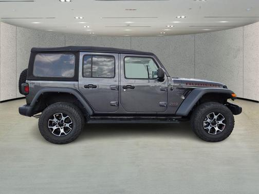 Granite Crystal Metallic Clearcoat 2022 Jeep Wrangler Unlimited Rubicon