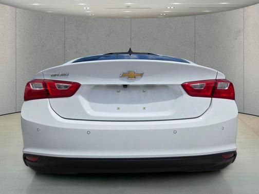 Summit White 2021 Chevrolet Malibu 1LS