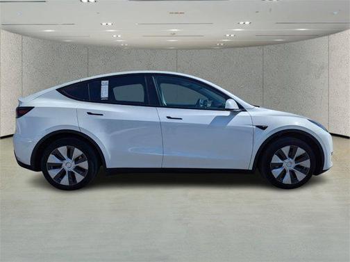 2024 Tesla Model Y Long Range Dual Motor All-Wheel Drive