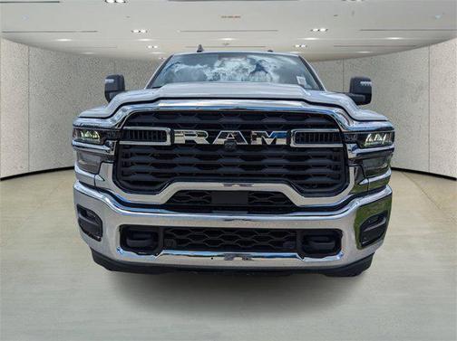 2025 RAM 3500 Big Horn Crew Cab 4x4 8' Box