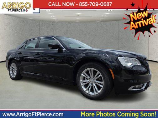 2021 Chrysler 300 Touring