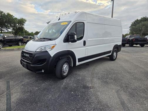 Bright White Clearcoat 2024 RAM ProMaster 2500 Tradesman