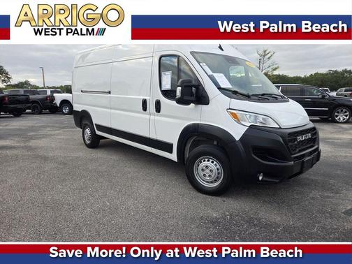 Bright White Clearcoat 2024 RAM ProMaster 2500 Tradesman