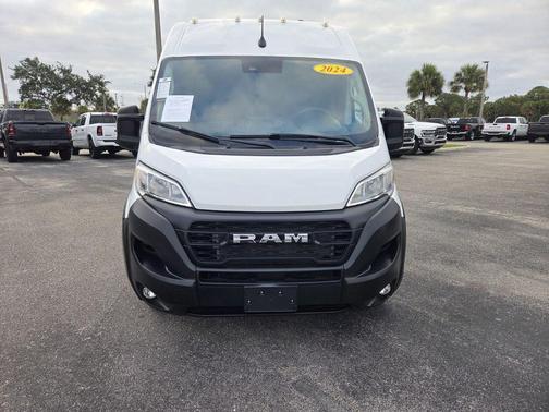 Bright White Clearcoat 2024 RAM ProMaster 2500 Tradesman