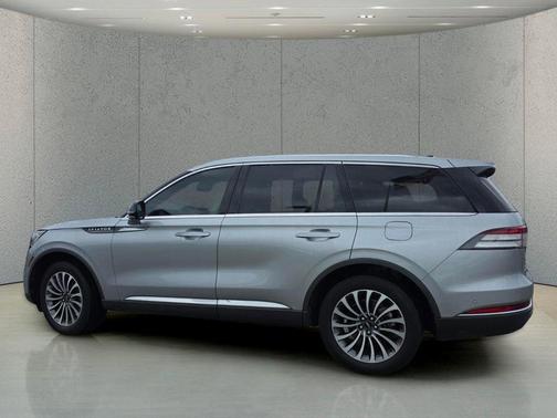 Radiance Metallic 2022 Lincoln Aviator Reserve AWD