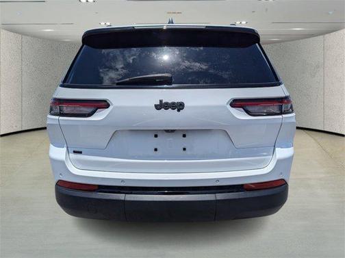 2022 Jeep Grand Cherokee L Altitude
