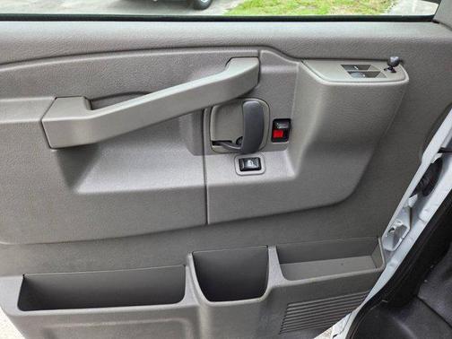 2024 GMC Savana 2500 Work Van