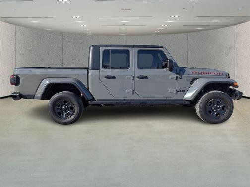 2022 Jeep Gladiator Sport S